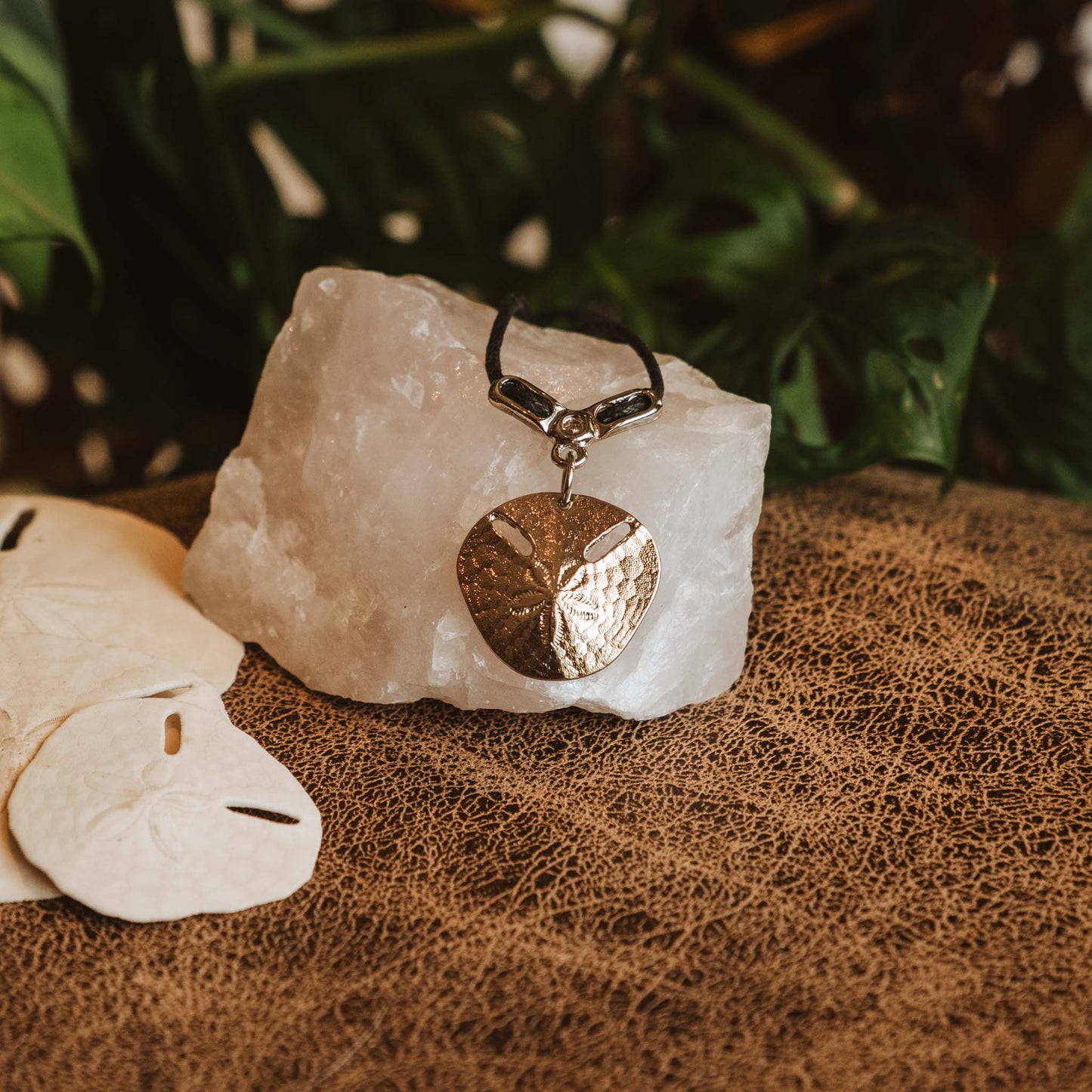 Pansy Shell Necklace